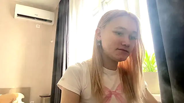 TwinedPeril online show from October 2025 07:06:02 AM