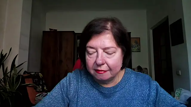 Snapshot of Violet_Pulse chatting on October 2025 12:01:02 PM Violet Pulse online show from October 2025 12:01:02 PM