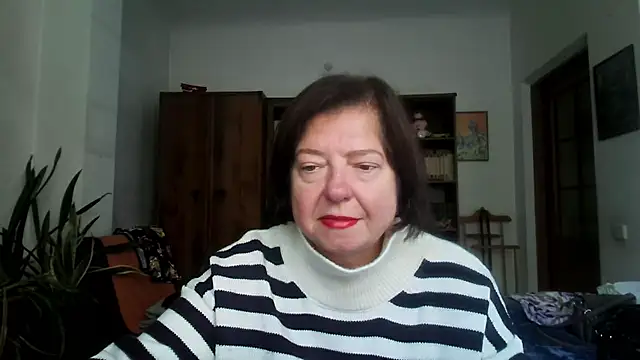 Snapshot of Violet_Pulse chatting on October 2025 09:07:02 AM Violet Pulse online show from October 2025 09:07:02 AM