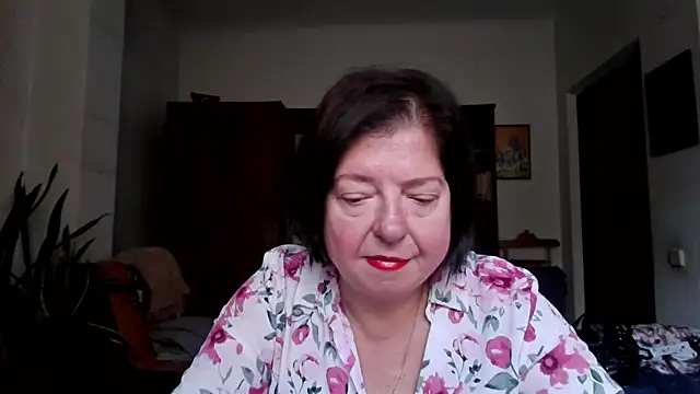 Snapshot of Violet_Pulse chatting on October 2025 10:51:01 AM Violet Pulse online show from October 2025 10:51:01 AM