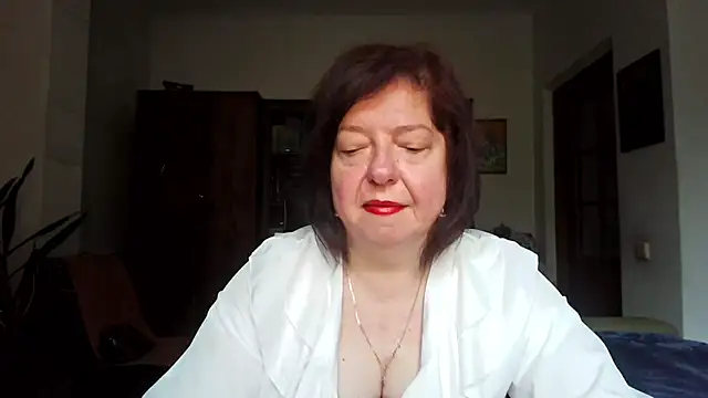 Violet Pulse online show from June 2026 06:33:02 AM