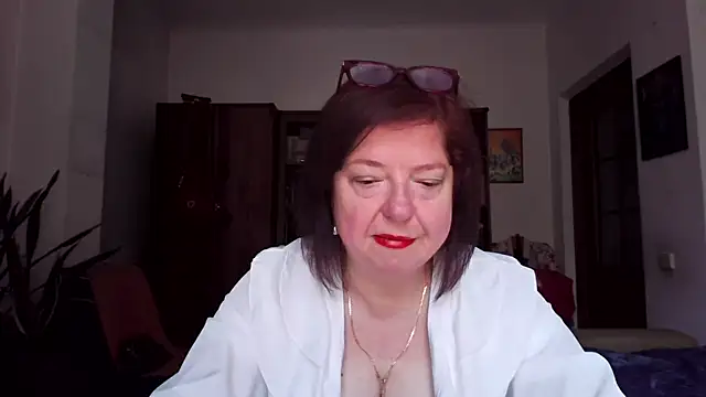 Violet Pulse online show from June 2026 07:38:01 AM