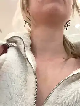 RonnieKiss online show from September 2025 04:36:02 AM