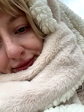 RonnieKiss online show from October 2025 06:28:02 AM