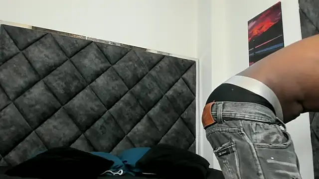 Snapshot of BennBrown chatting on November 2025 07:56:02 PM BennBrown online show from November 2025 07:56:02 PM