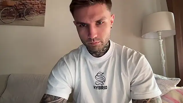 Larsskeet online show from October 2025 01:41:02 PM