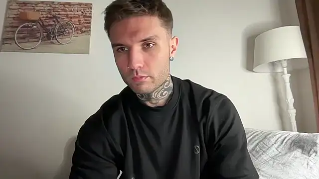 Larsskeet online show from October 2025 01:20:01 PM