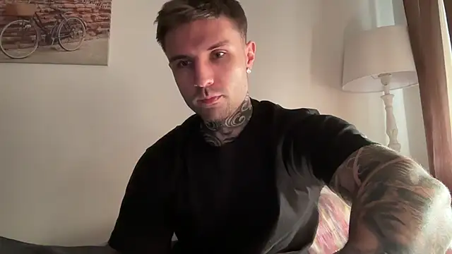 Larsskeet online show from October 2025 02:17:02 PM