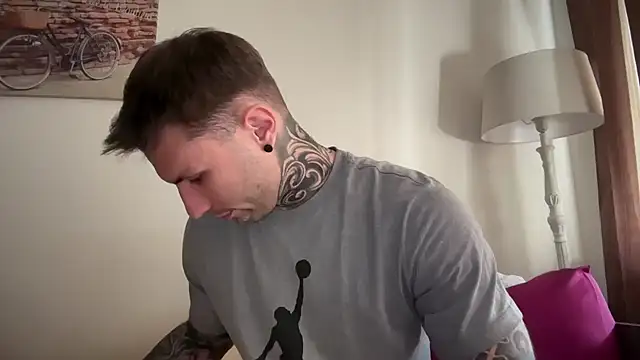 Larsskeet online show from October 2025 12:39:01 PM