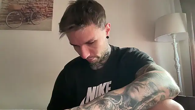 Larsskeet online show from November 2025 01:44:02 PM