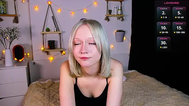 ArcticaRyder online show from October 2025 07:17:01 AM