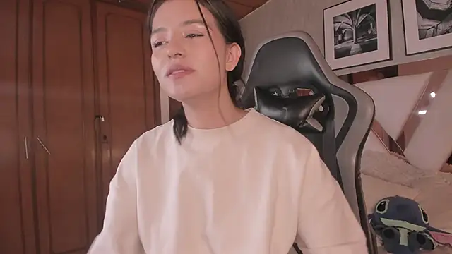 Snapshot of HaathorX chatting on October 2025 01:53:02 PM HaathorX online show from October 2025 01:53:02 PM