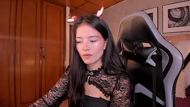 HaathorX online show from December 2025 02:48:01 PM