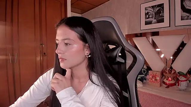 HaathorX online show from December 2025 10:14:01 PM