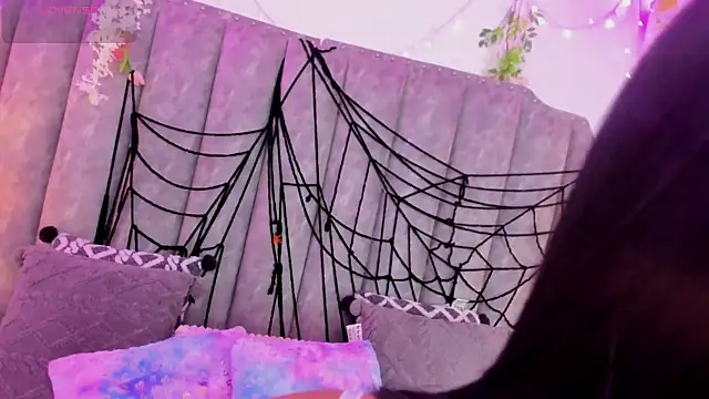 JadeBennett  online show from October 2025 04:24:02 AM