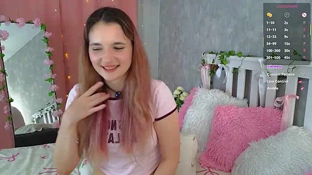Snapshot of vivyboo111 chatting on August 2026 07:38:01 PM vivyboo111 online show from August 2026 07:38:01 PM