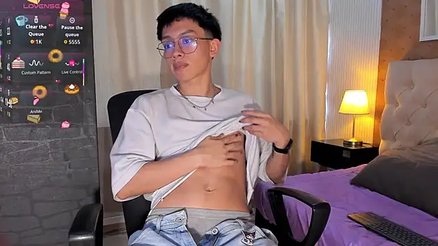 liam twiink online show from September 2025 07:41:01 PM