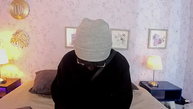 liam twiink online show from June 2026 07:08:01 PM
