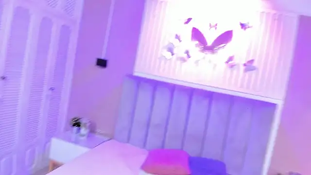 Snapshot of isa_vel chatting on October 2025 07:48:02 PM isa vel online show from October 2025 07:48:02 PM