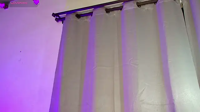 Missdionne curly online show from February 2026 11:27:02 AM