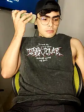 Snapshot of Mason_grey chatting on October 2025 11:57:02 PM Mason grey online show from October 2025 11:57:02 PM