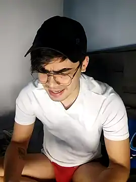 Snapshot of Mason_grey chatting on October 2025 01:58:02 AM Mason grey online show from October 2025 01:58:02 AM