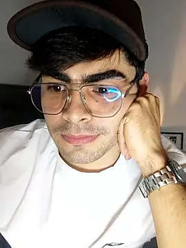 Snapshot of Mason_grey chatting on October 2025 11:27:02 PM Mason grey online show from October 2025 11:27:02 PM