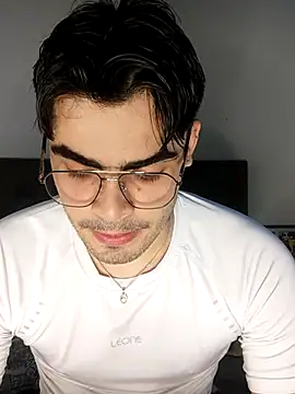 Snapshot of Mason_grey chatting on November 2025 09:50:02 PM Mason grey online show from November 2025 09:50:02 PM