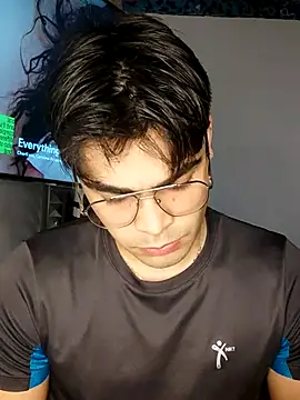 Snapshot of Mason_grey chatting on November 2025 12:26:01 PM Mason grey online show from November 2025 12:26:01 PM