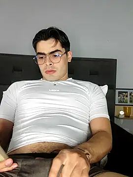 Snapshot of Mason_grey chatting on November 2025 10:19:02 PM Mason grey online show from November 2025 10:19:02 PM