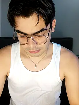 Snapshot of Mason_grey chatting on November 2025 02:13:01 PM Mason grey online show from November 2025 02:13:01 PM