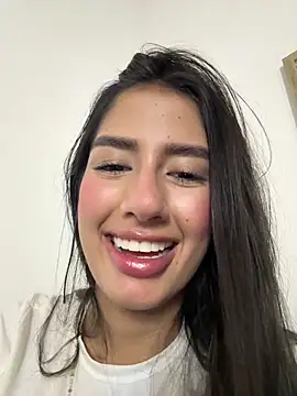 Julieta Duque online show from April 2026 11:51:02 PM