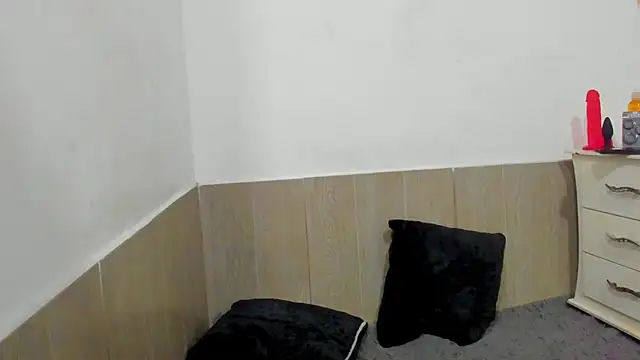 Snapshot of Amun_obsidian chatting on October 2025 12:37:02 PM Amun obsidian online show from October 2025 12:37:02 PM