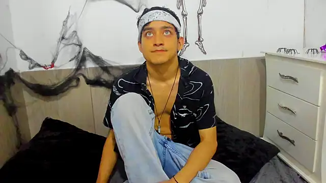 Snapshot of Amun_obsidian chatting on October 2025 12:12:02 PM Amun obsidian online show from October 2025 12:12:02 PM