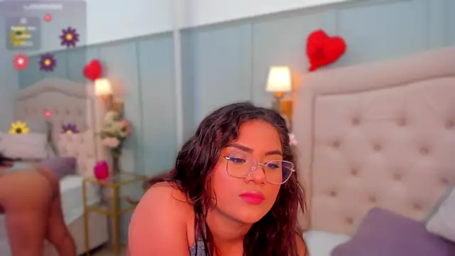 scarlett rouss  online show from September 2025 03:46:01 PM