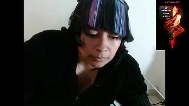 Acelinrose online show from November 2025 02:10:02 AM