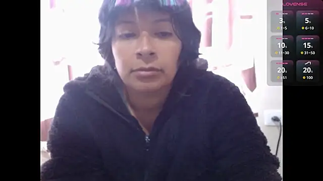 Acelinrose online show from June 2026 01:37:01 PM