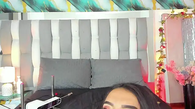 IsaDiiaz online show from December 2025 03:47:02 AM