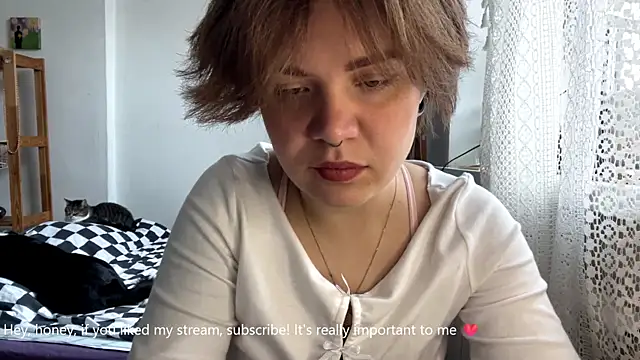 Snapshot of SabrinaFolts chatting on September 2025 09:12:02 AM SabrinaFolts online show from September 2025 09:12:02 AM