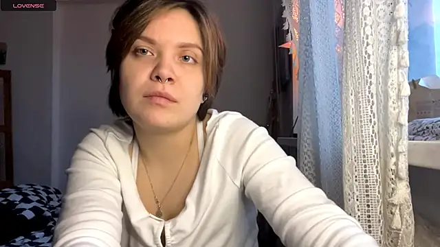 Snapshot of SabrinaFolts chatting on October 2025 02:17:02 PM SabrinaFolts online show from October 2025 02:17:02 PM