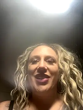 candypinkwhitney6969 online show from September 2025 09:21:02 AM