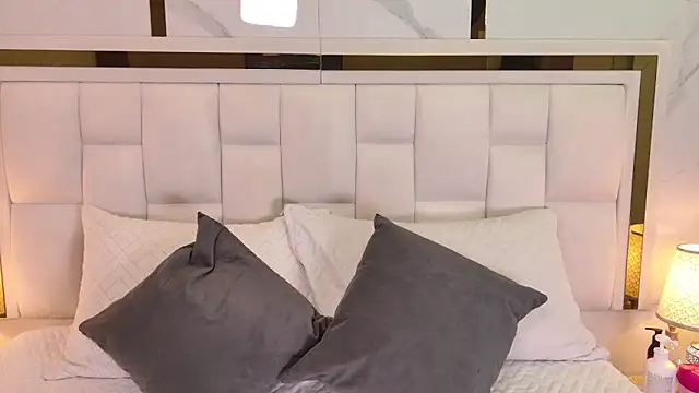 samanthaa sm online show from December 2025 11:37:01 AM