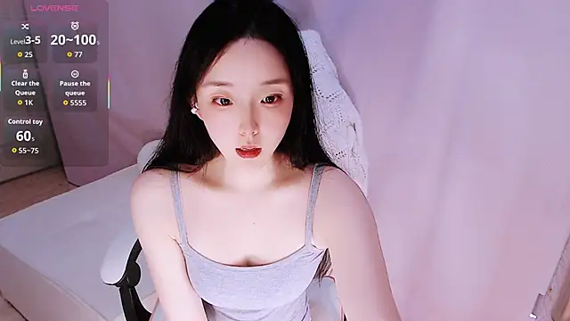 Niannian- online show from April 2026 07:26:02 PM