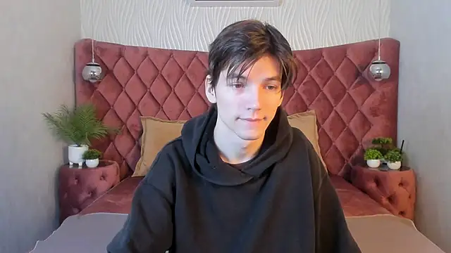 Snapshot of alfred_joness chatting on October 2025 07:21:02 AM alfred joness online show from October 2025 07:21:02 AM