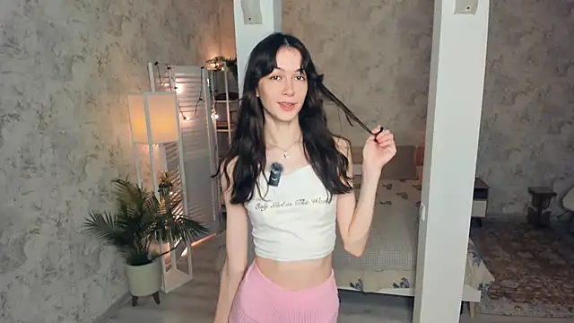 ReneeLippeatt online show from November 2025 07:38:01 PM