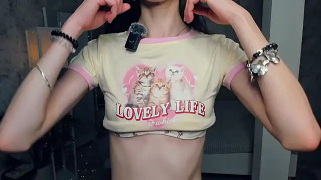 ReneeLippeatt online show from December 2025 07:22:01 PM