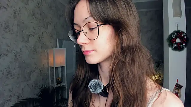 ReneeLippeatt online show from December 2025 07:32:01 PM