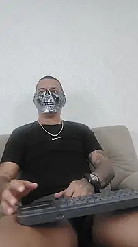 MaximoHall86 online show from October 2025 11:55:02 AM