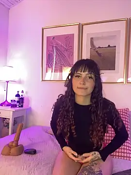 Camila Nyx online show from February 2026 05:22:02 PM