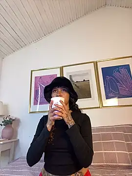 Camila Nyx online show from February 2026 01:04:01 PM